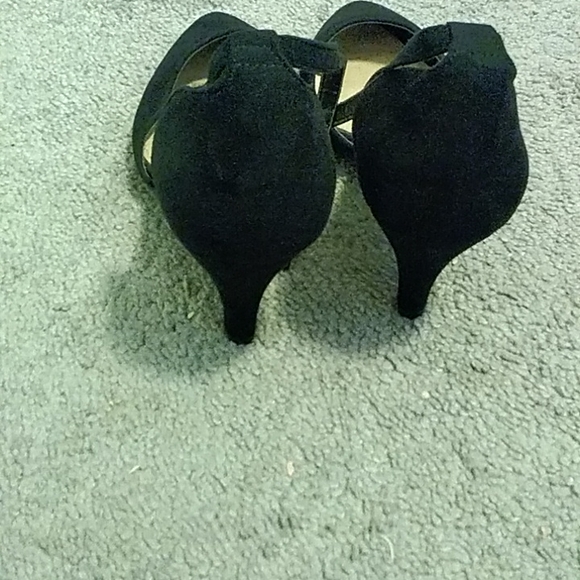 Heels - Picture 2 of 2